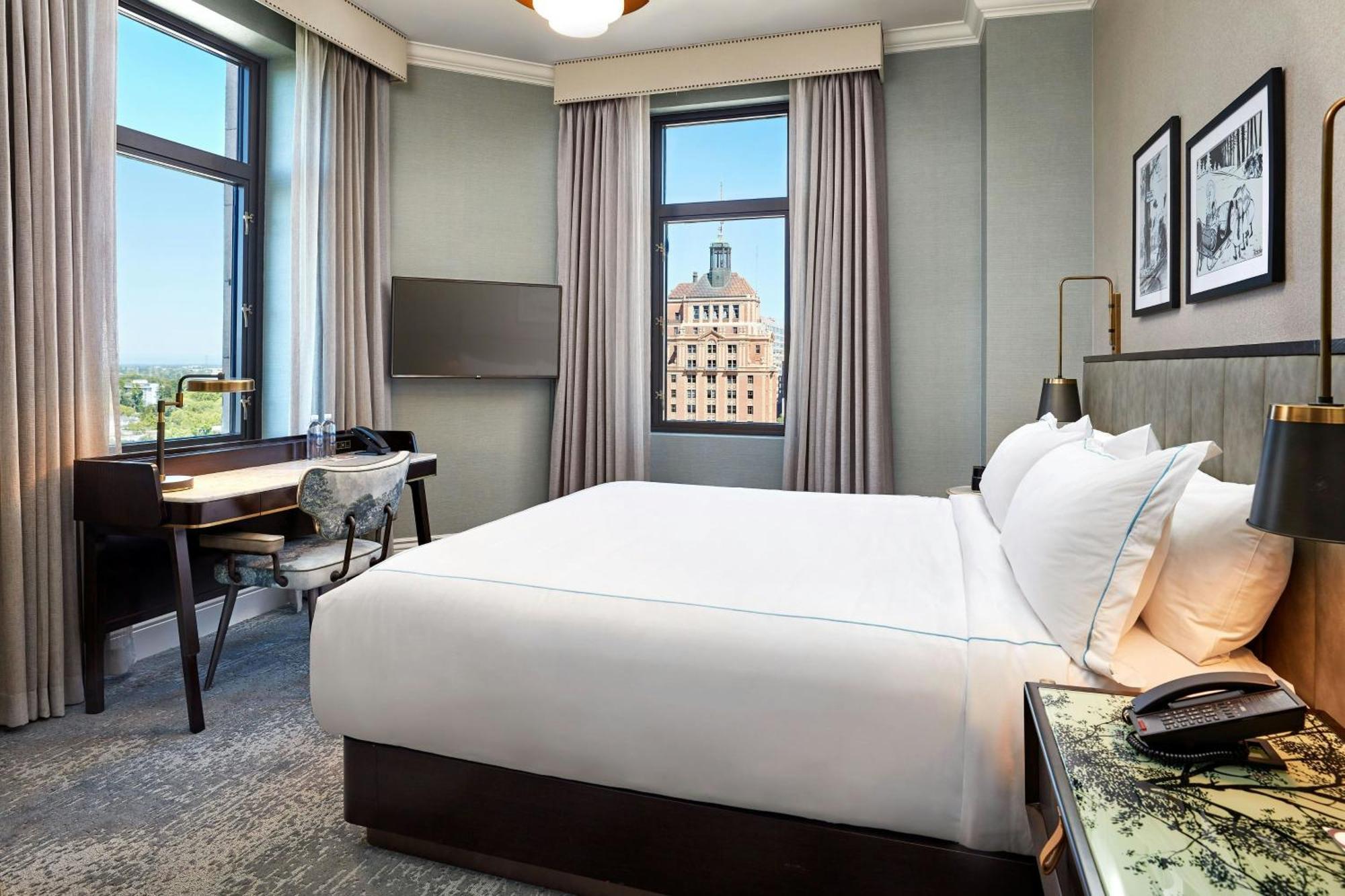Deluxe King Room,1643183906:JPEG